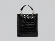 DIOR VERNIS EMBOSSED TOTE BAG IN BLACK D8963-1