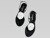 2013 Chanel Golden CC White Camellia Sandals In Black CH44392