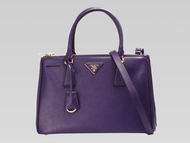 Prada Saffiano Lux Medium Cowhide Handbag In Purple PR527169