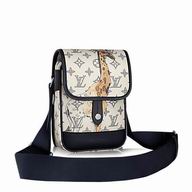 Louis Vuitton Messenger Monogram Canvas bag M54253