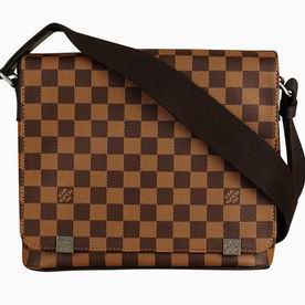 Louis Vuitton Damier Ebene Canvas District PM Cross Body Shoulder Handbag N41031