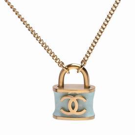 Chanel Classic CC Logo Lock Metal Necklace Gold Color FA407286