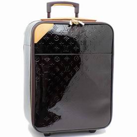 Louis Vuitton Monogram Vernis Pegase 50 suitcase AMARANTE M91992