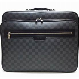 Louis Vuitton Damier Graphite Canvas Pilot Case N23206