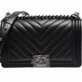 CHANEL V Line Print Silvery Hardware Caviar Calfskin Bag in Black C7091401