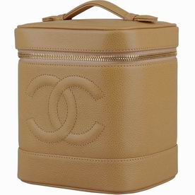 Chanel Caviar Leather Cosmetics Case In Begie A847569