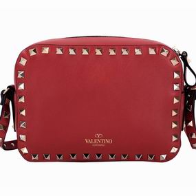 Valentino Garavani Rockstud Calfskin Bag Red VA5027A