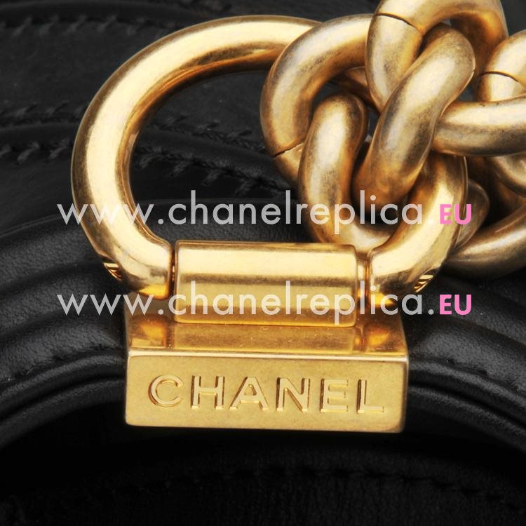 Chanel Black Calfskin Chevron Gold Chain Medium Handbag A67086C