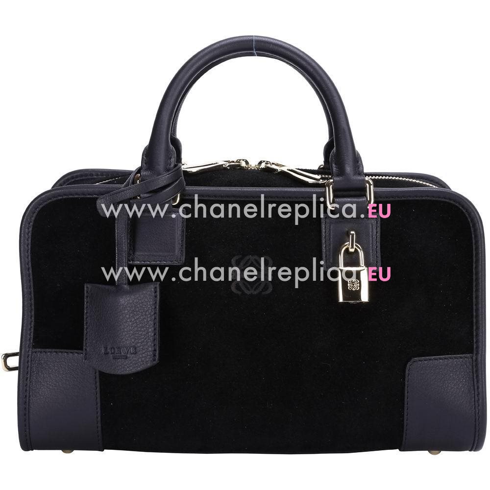 Loewe Amazona 28 Classic Calfskin bag Black L8011404