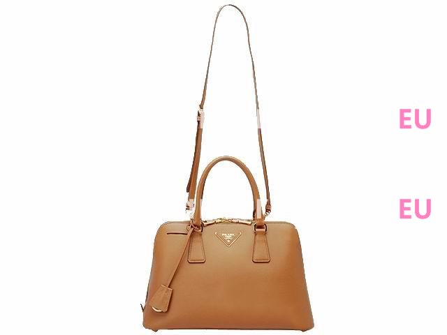 Prada Saffiano Lux Triangle Logo Plate Shouldbag In Caramel Colour P415569