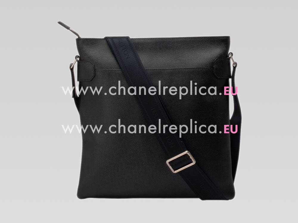 Louis Vuitton Taiga Mens Messenger Sasha Bag M32629