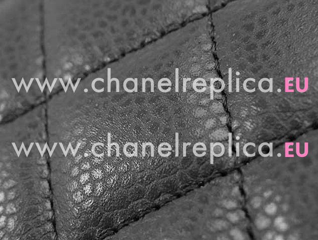 Chanel Classic Caviar Leather Cosmetic Bag A25102