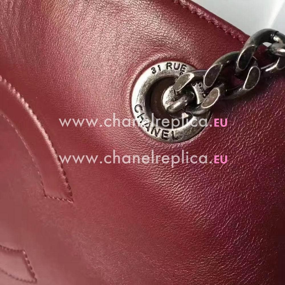 CHANEL CC logo Lambskin Shoulder Bag In Red C7033005