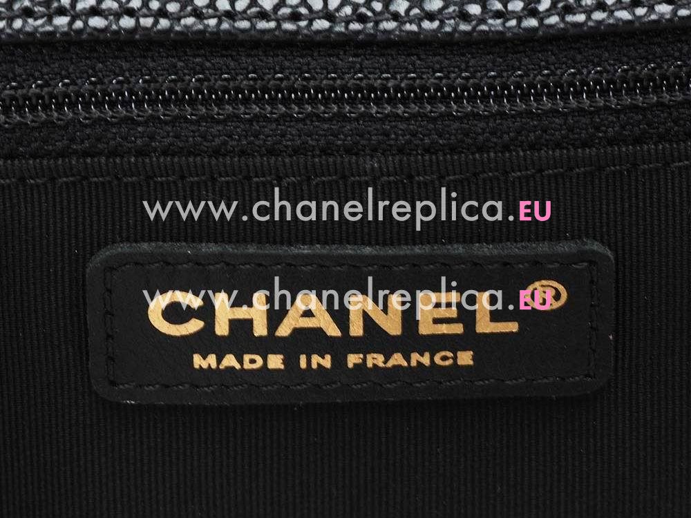 Chanel Caviar Anti-Gold Chain 28cm Boy Bag Black A53654