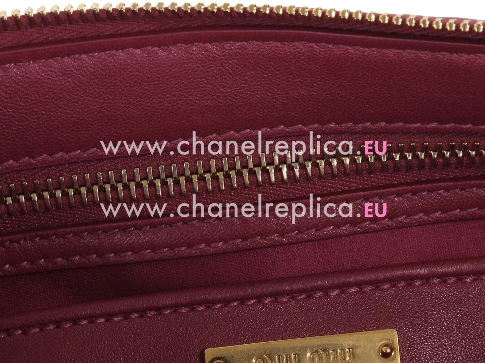 Miu Miu Matelassé nappa Clutch In Red RPZ335