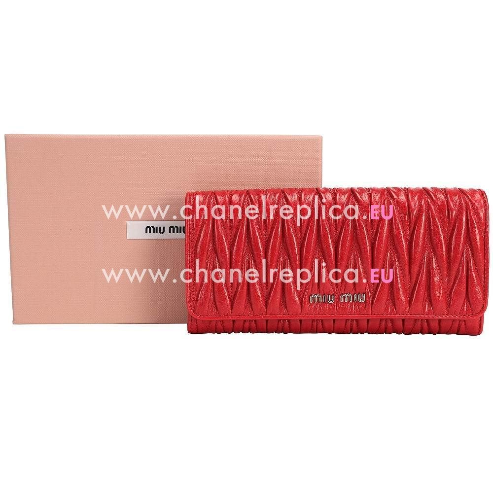 Miu Miu Matelassé Wallet In Red MM5111328