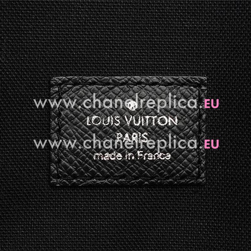 Louis Vuitton Taiga Leather Andrei Messenger Bag In Ardoise M32482