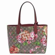Gucci Blooms GG Supreme Calfskin Flower Handle Bag In Plum G595270