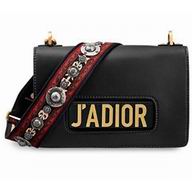 Dior J鈥橝DIOR FLAP BAG IN BLACK SMOOTH CALFSKIN M9000CWVE M911